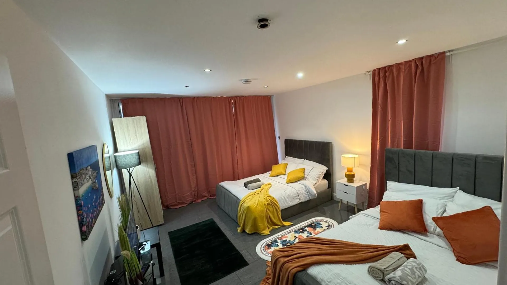 Cosy Luxurious Room In The Heart Of London 0*,